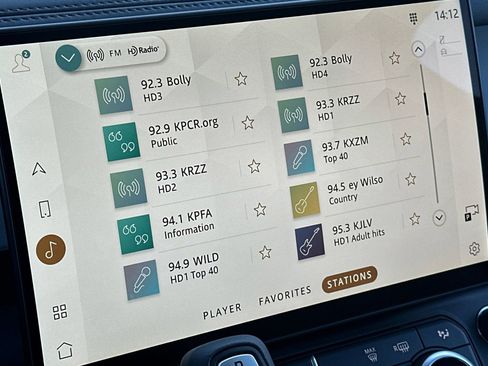New 2026 Land Rover Defender 110 S image 18
