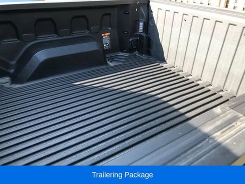Used 2024 Chevrolet Silverado 1500 LT AWD/4WD image 5