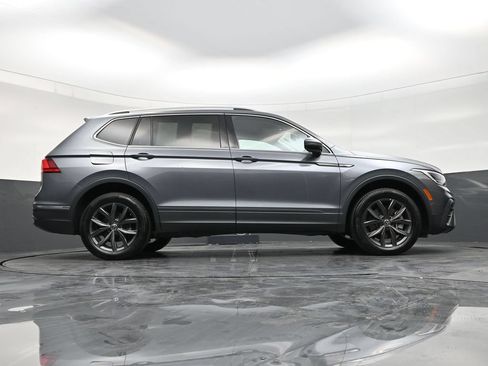Used 2024 Volkswagen Tiguan SE FWD image 22
