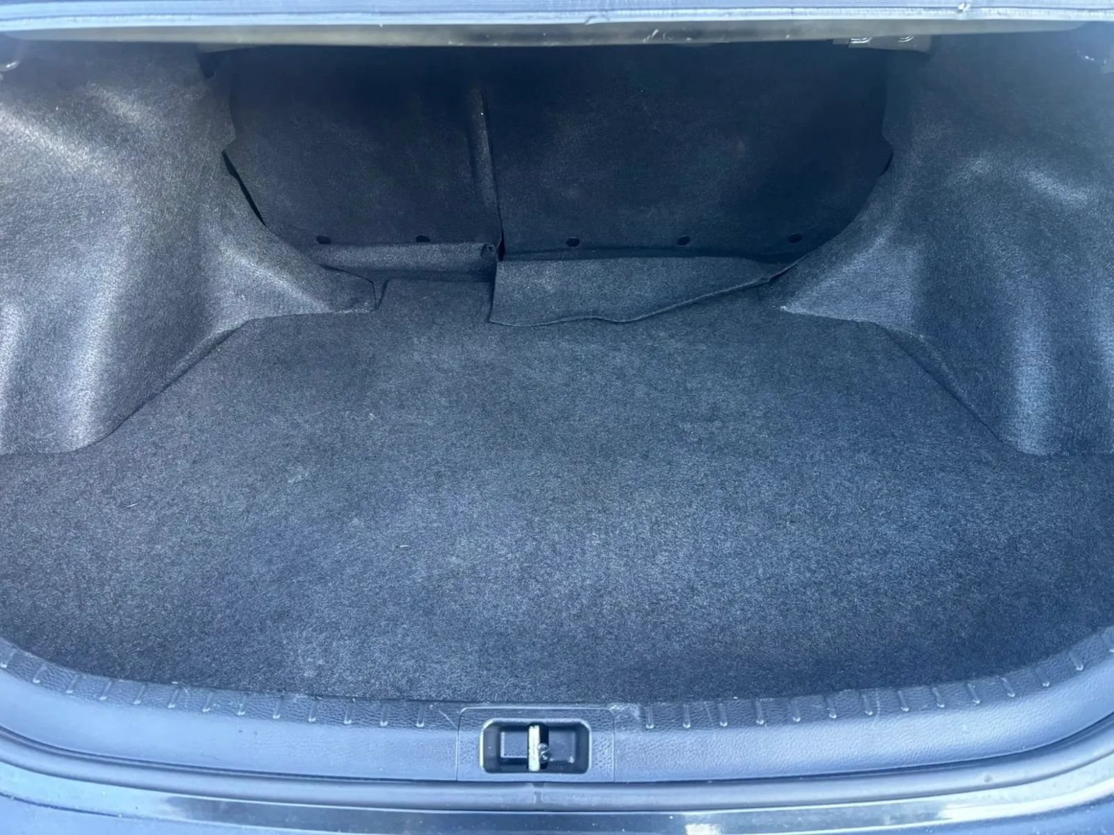 Used 2017 Toyota Corolla LE FWD image 30