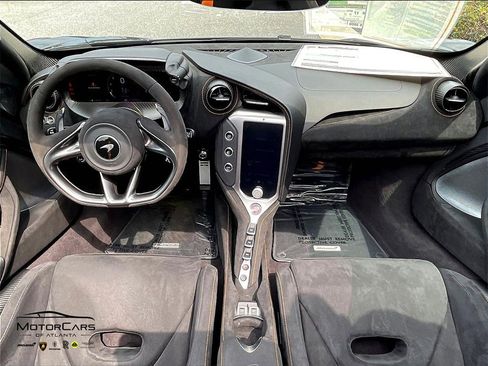 Used 2024 McLaren 750S Spider image 14