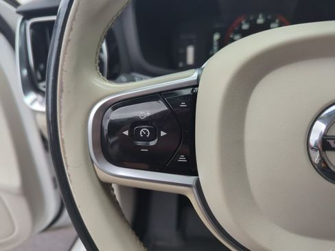 Used 2019 Volvo S60 T6 Momentum w/ Premium Package AWD/4WD image 12