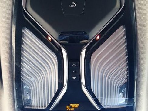 Used 2019 BMW X7 xDrive40i w/ Premium Package image 28