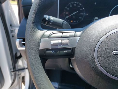 Certified 2025 Hyundai Santa Cruz SEL FWD image 18