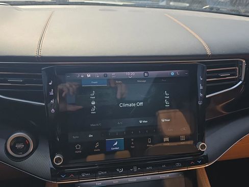 Used 2024 Jeep Grand Wagoneer Series III w/ Rear Seat Video Group 1 image 13