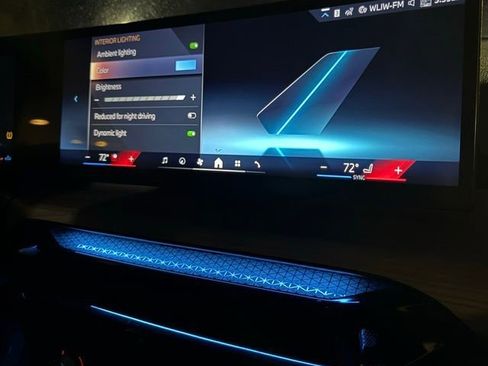 Used 2025 BMW 330i xDrive Sedan w/ M Sport Package image 49