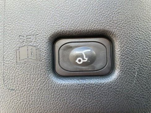 Used 2018 Lincoln MKX Reserve w/ Lincoln MKX Climate Package image 21