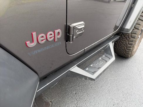 Used 2019 Jeep Wrangler Rubicon AWD/4WD image 32