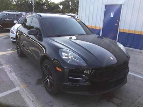 Used 2021 Porsche Macan AWD/4WD image 5