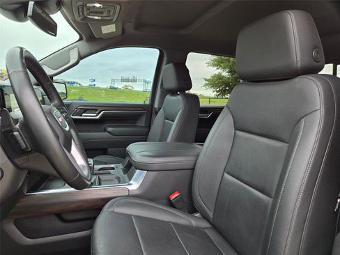 Used 2024 GMC Sierra 1500 SLT RWD image 28