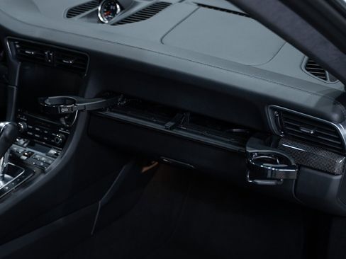 Used 2017 Porsche 911 Turbo S image 59