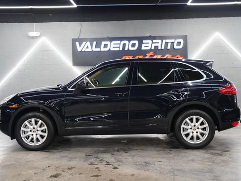 Used 2014 Porsche Cayenne AWD/4WD image 10