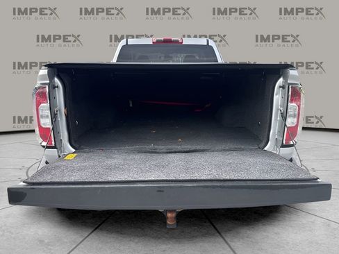 Used 2015 GMC Canyon SLE w/ SLE Convenience Package image 24