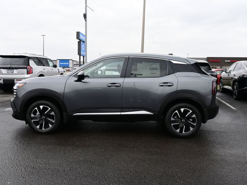 New 2026 Nissan Kicks SV image 5