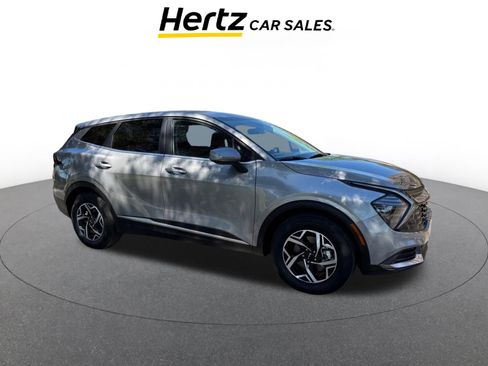 Used 2025 Kia Sportage LX image 1