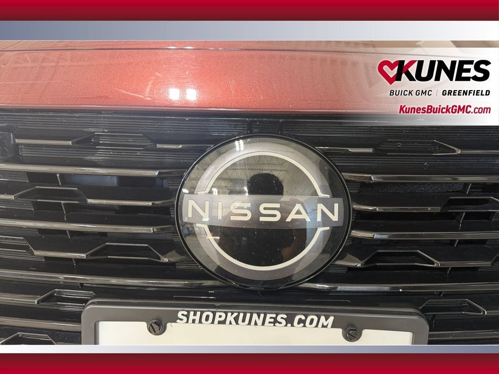 Used 2024 Nissan Sentra SV FWD image 35
