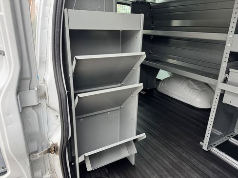 Used 2015 Chevrolet Express 2500 image 23