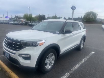 Used 2024 Ford Explorer XLT w/ Equipment Group 202A