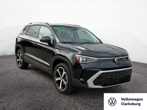 New 2025 Volkswagen Taos SEL image 7