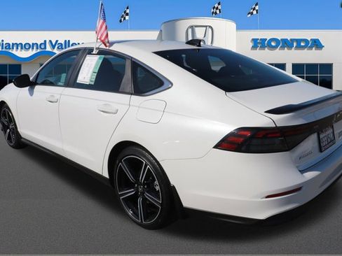 Used 2023 Honda Accord Sport image 4