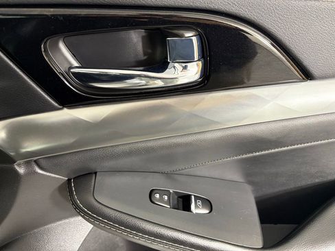 Used 2023 Nissan Maxima SV w/ Floor Mat Group image 14