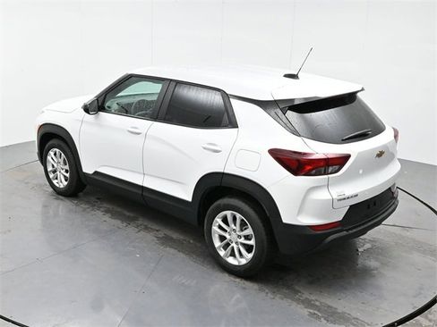 Used 2024 Chevrolet TrailBlazer LS w/ LS Convenience Package image 34