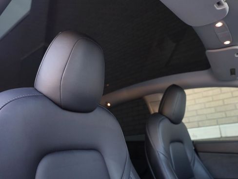 Used 2022 Tesla Model Y Performance AWD/4WD image 25