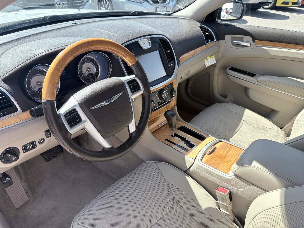 Used 2014 Chrysler 300 C w/ Harman/Kardon Audio Group RWD image 7
