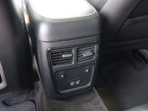 Used 2017 Dodge Charger R/T RWD image 28