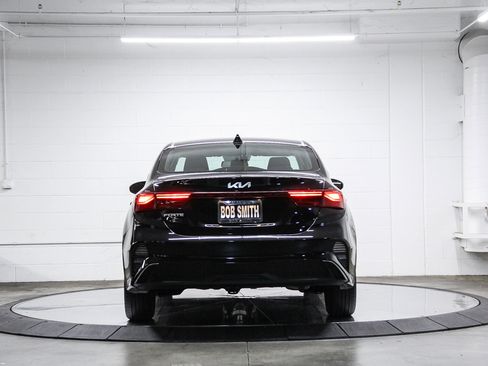 Used 2023 Kia Forte LXS FWD image 5
