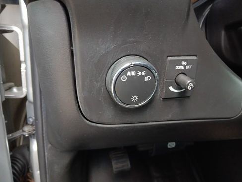 Used 2020 Chevrolet Express 3500 w/ Driver Convenience Package image 32