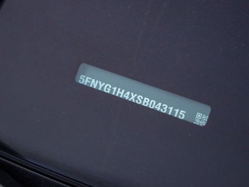 Used 2025 Honda Pilot EX-L image 29