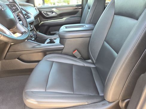 Used 2023 Chevrolet Tahoe Z71 w/ Luxury Package AWD/4WD image 14