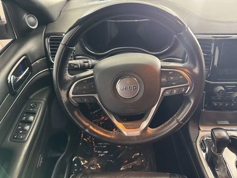 Used 2020 Jeep Grand Cherokee Overland image 29