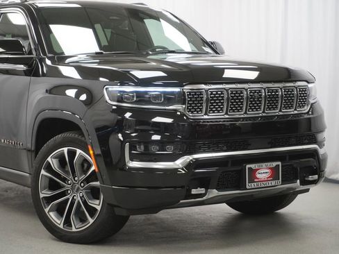 Certified 2024 Jeep Grand Wagoneer Series III w/ Rear-Seat Entertainment Group AWD/4WD image 3
