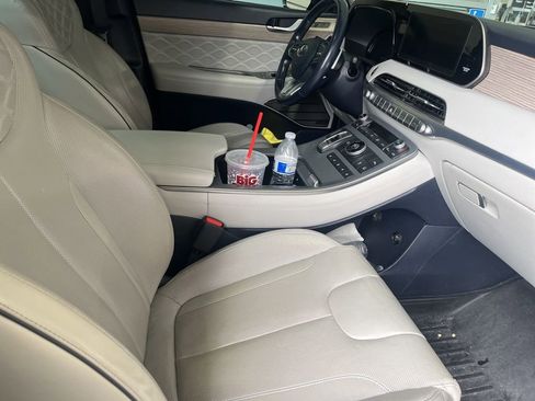 Used 2022 Hyundai Palisade Calligraphy image 7