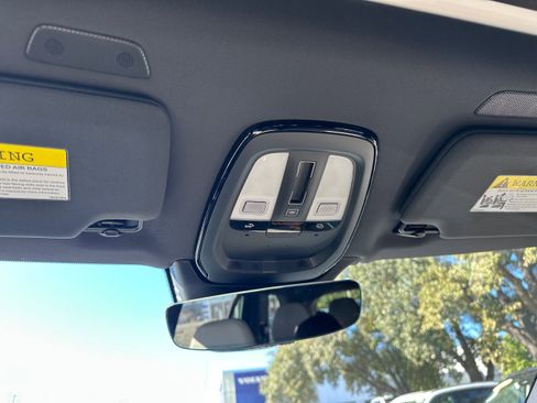 New 2026 Volvo XC90 B6 Plus w/ Protection Package Premier image 17