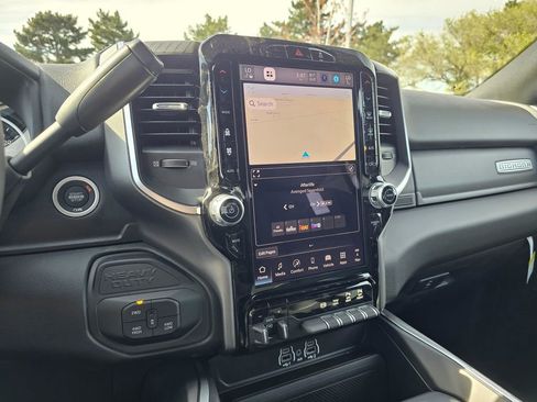 New 2026 RAM 3500 Big Horn AWD/4WD image 18