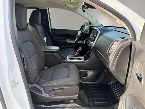 Used 2022 Chevrolet Colorado LT w/ Fleet Safety Package RWD image 45