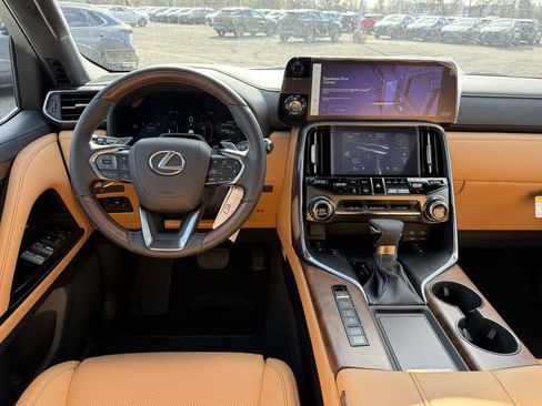 New 2026 Lexus LX 600 4WD w/ Luxury Package image 8