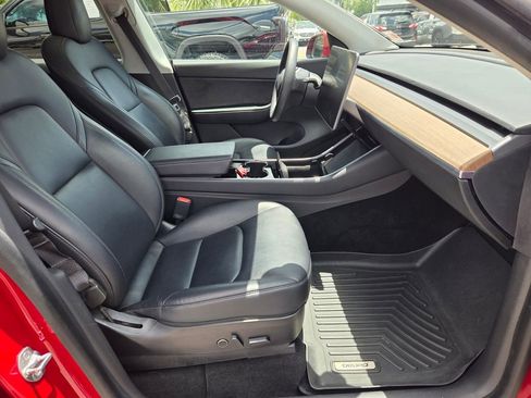 Used 2021 Tesla Model Y 2WD image 16
