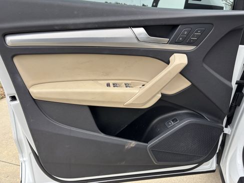 Used 2025 Audi Q5 2.0T Premium image 12