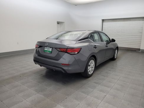 Used 2024 Nissan Sentra S FWD image 9