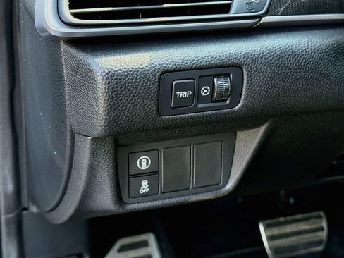 Used 2022 Honda Accord Sport image 11