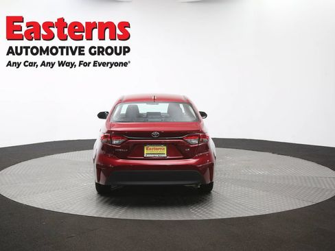 Used 2025 Toyota Corolla LE FWD image 37