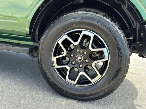 Used 2023 Ford Bronco Outer Banks AWD/4WD image 25