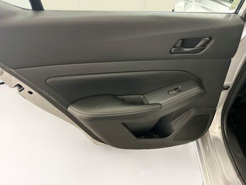 Used 2024 Nissan Altima 2.5 SV FWD image 26