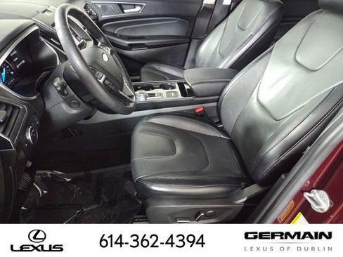 Used 2019 Ford Edge Titanium FWD image 17