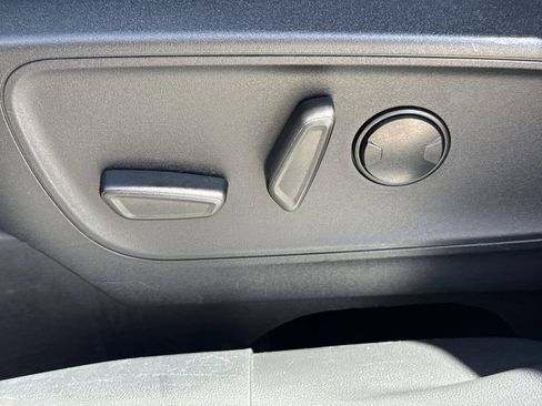 Used 2025 Ford Escape ST-Line FWD image 14