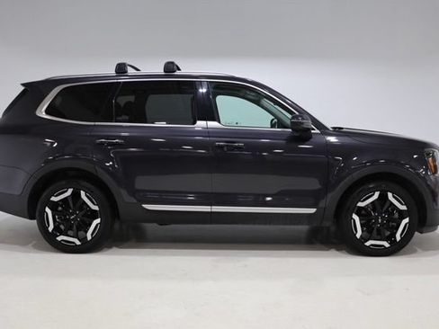 Used 2025 Kia Telluride S AWD/4WD image 9